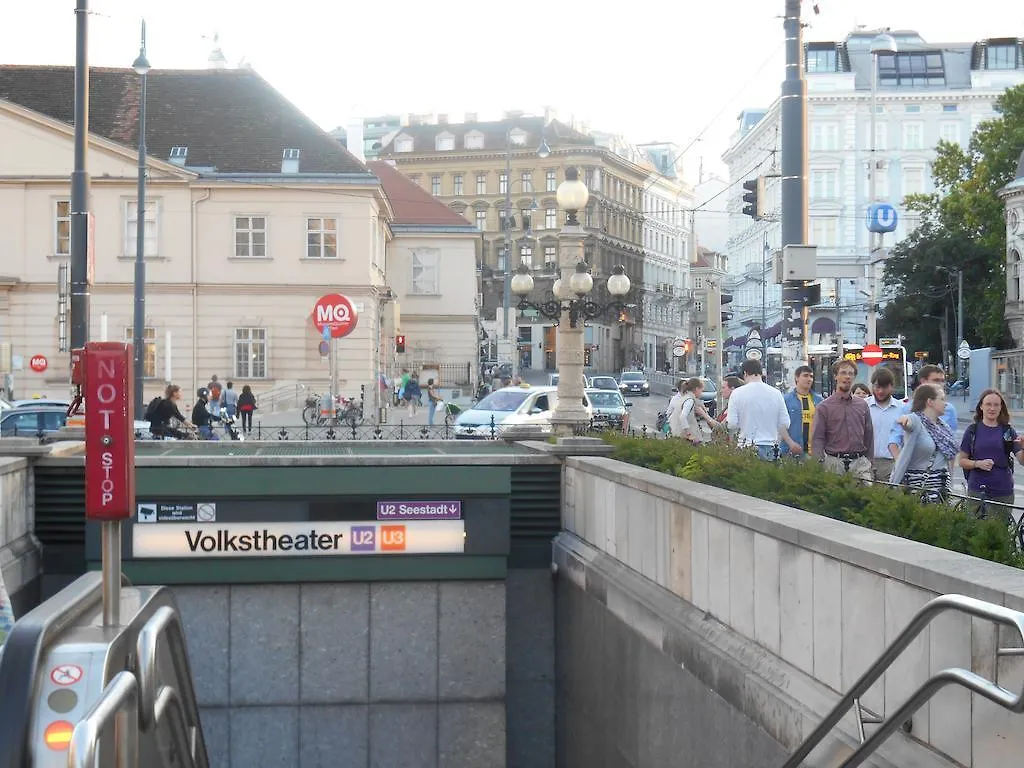 Ayuhuda City Home Vienna