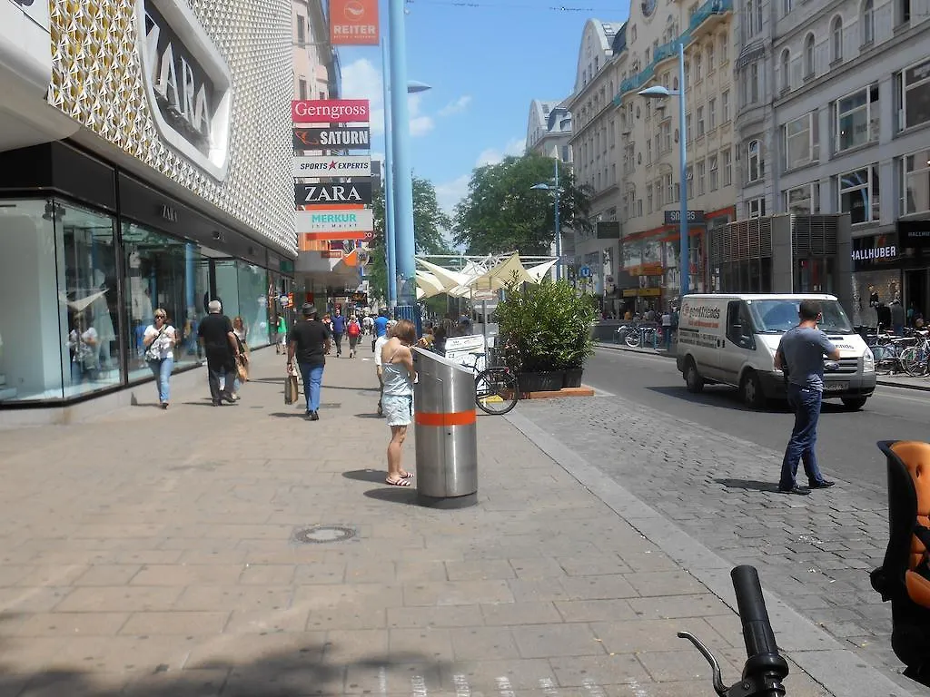 Ayuhuda City Home Apartment Vienna